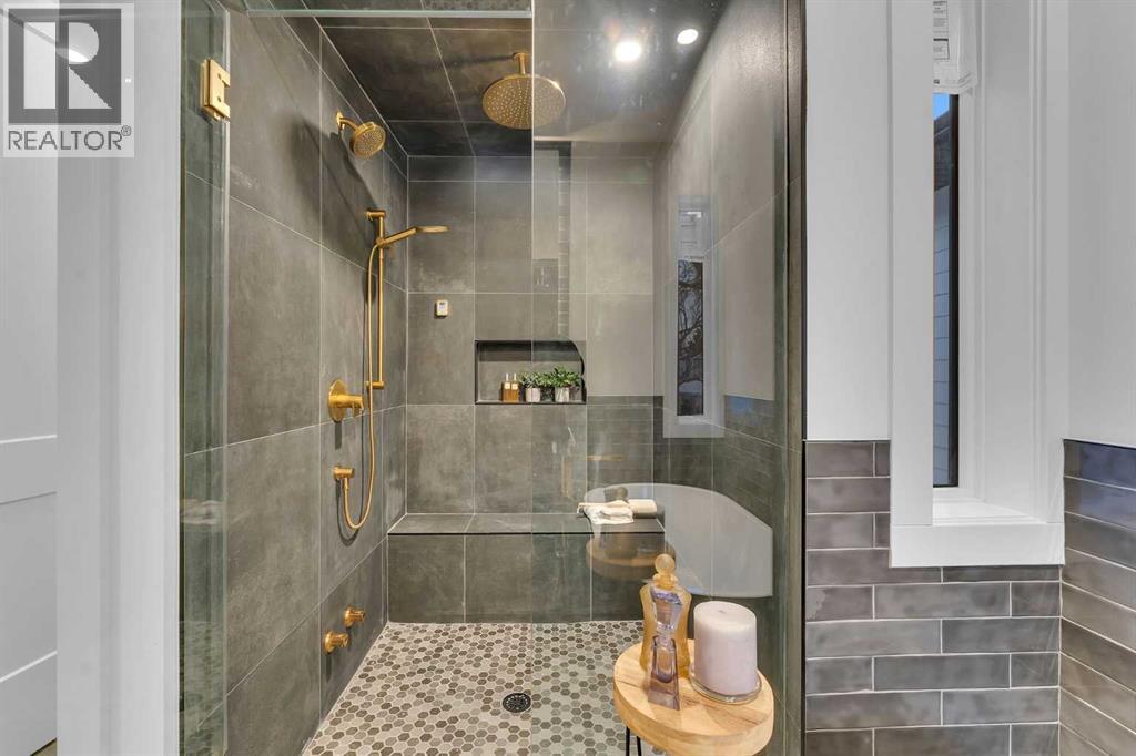 Single Family House for Sale in   Avenue NW Capitol Hill Calgary 