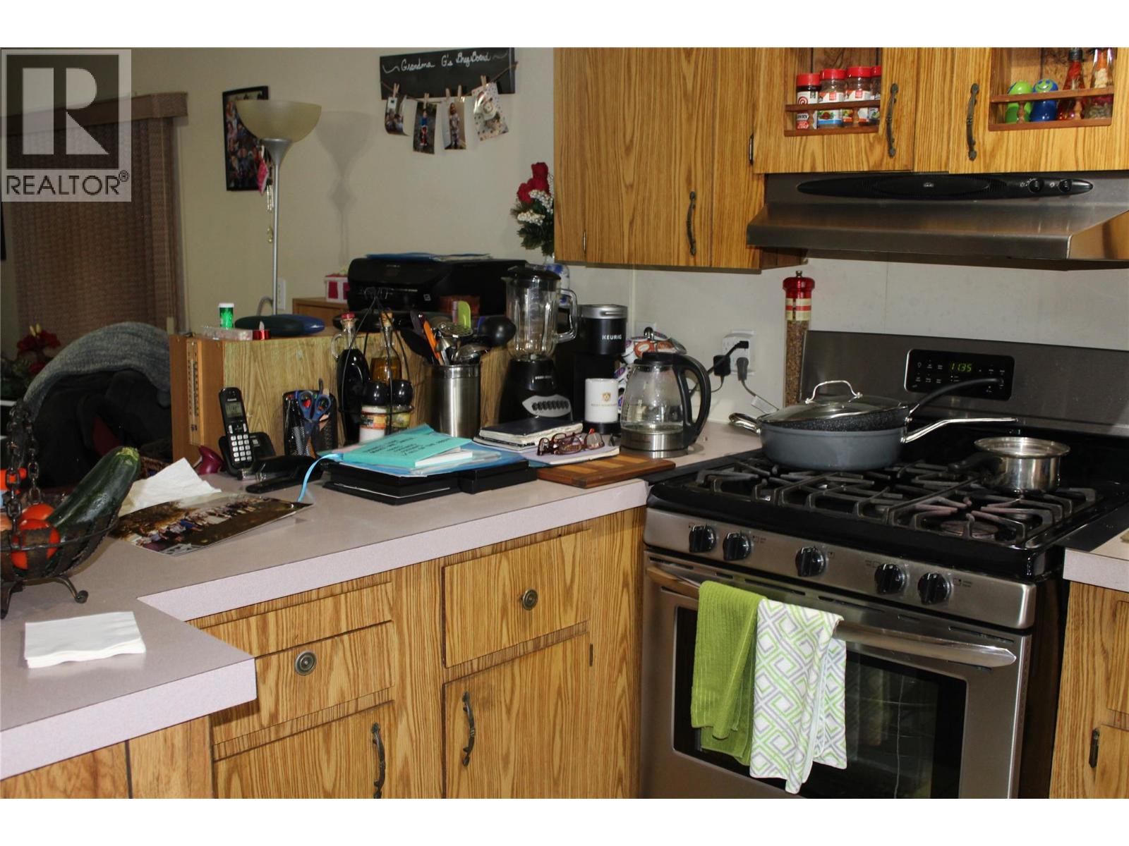 5280 69 Avenue NE, Salmo