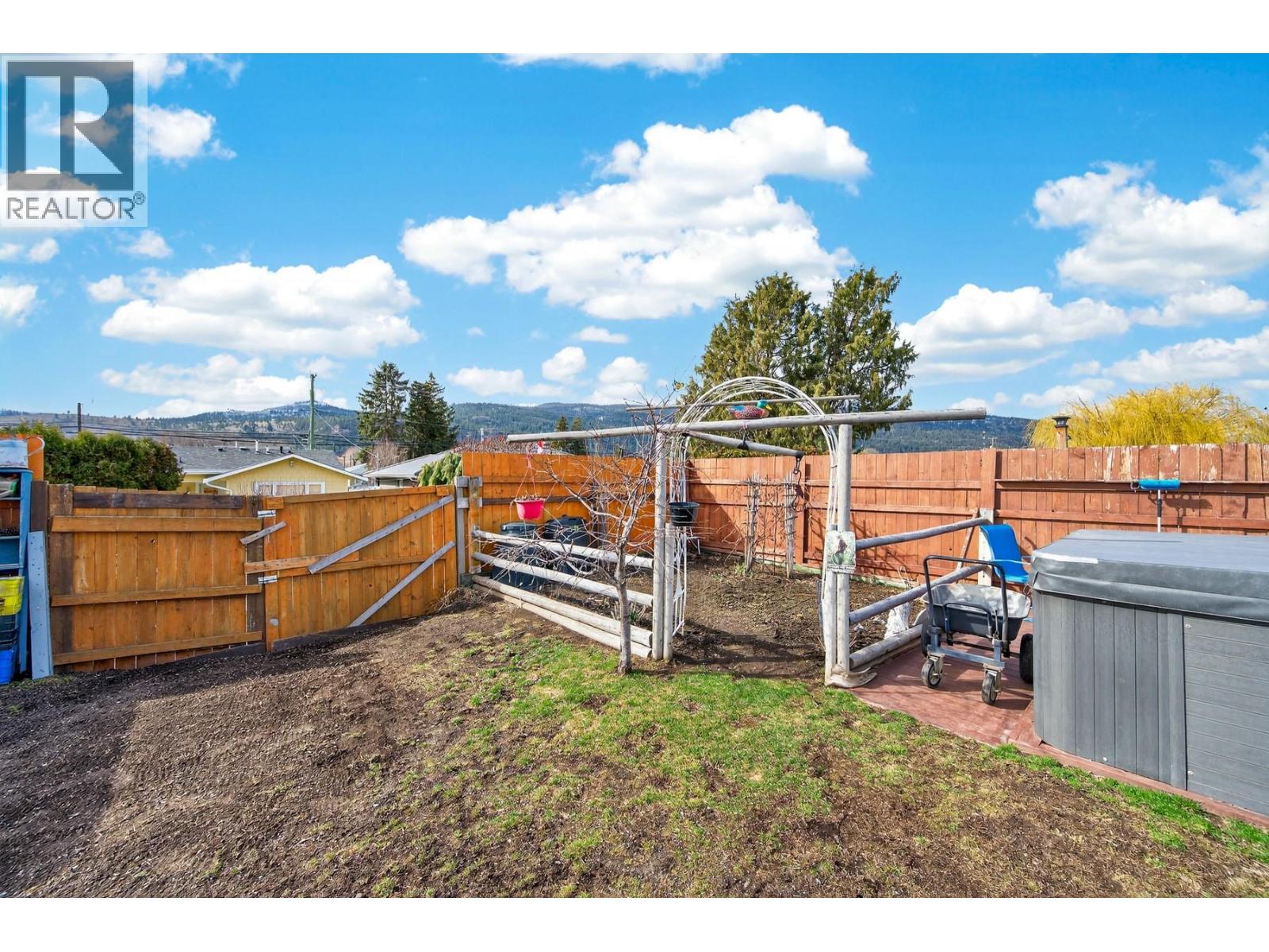 1768 Granite Avenue, Merritt