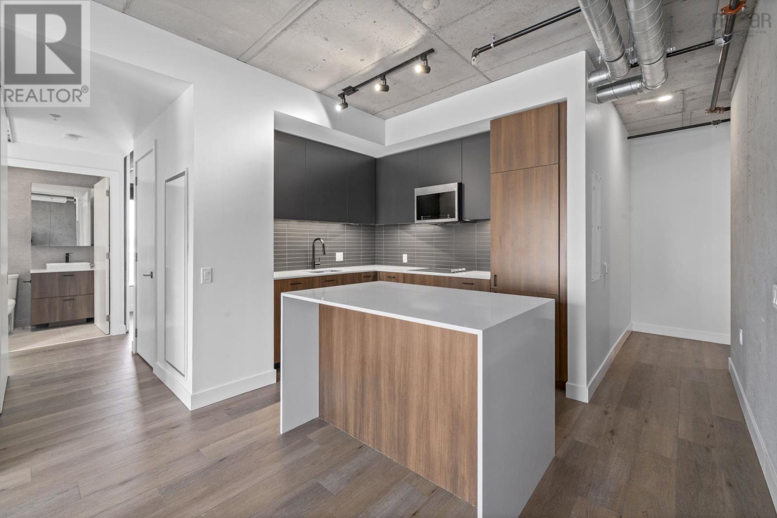 Property 11 of 49 of 606 5511 Bilby Street