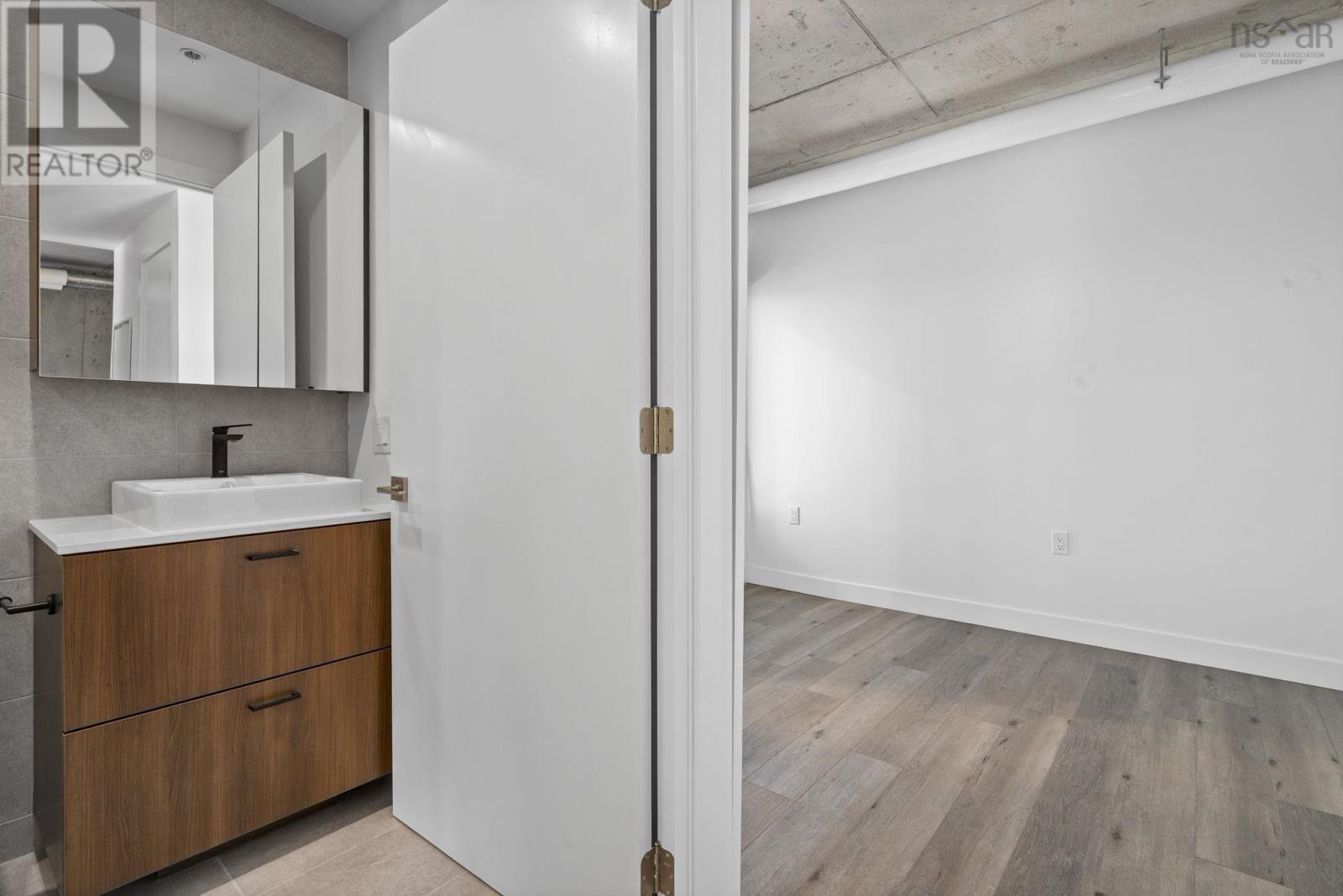 Property 1 of 49 of 606 5511 Bilby Street