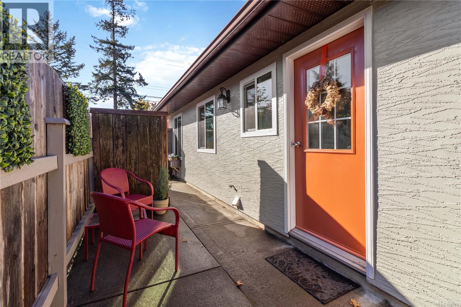 2 2034 Weiler Ave, Sidney