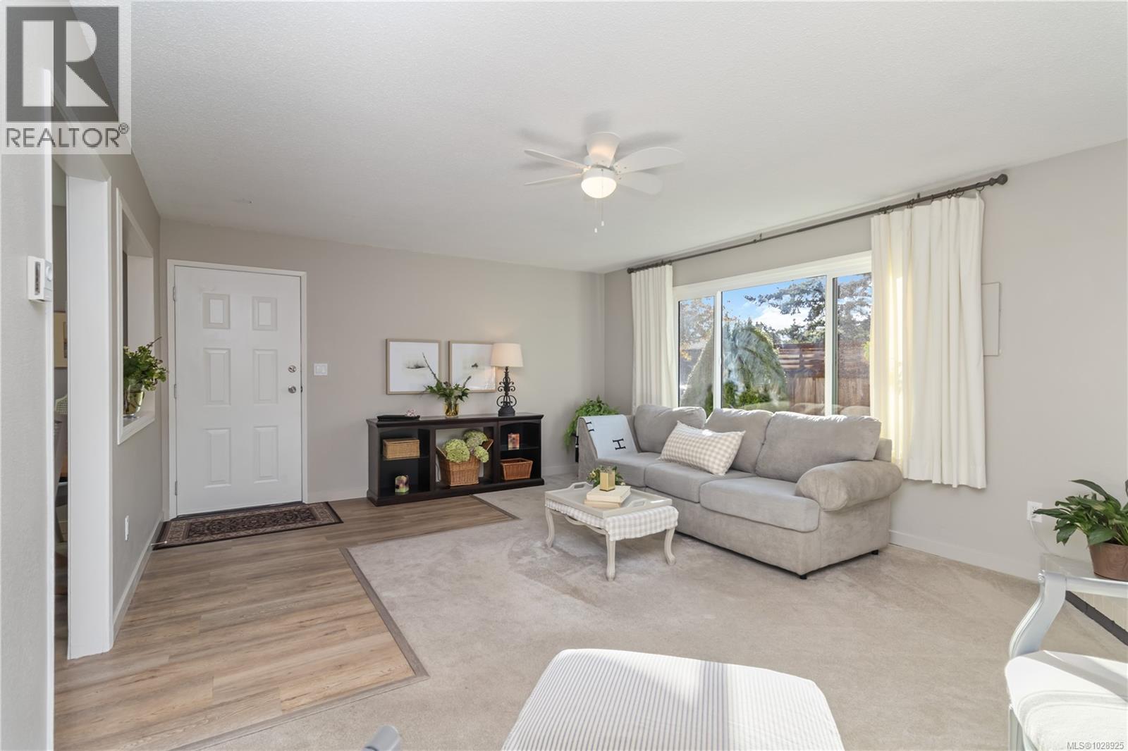 2 2034 Weiler Ave, Sidney