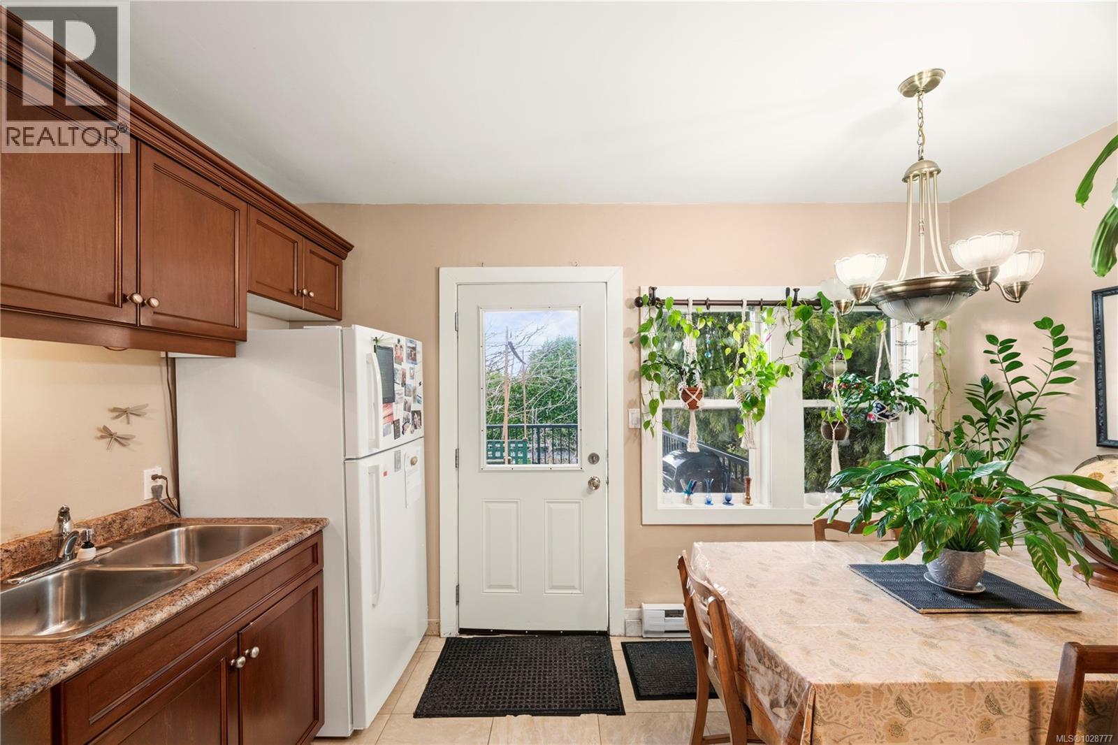  2614 Scott Street, Victoria