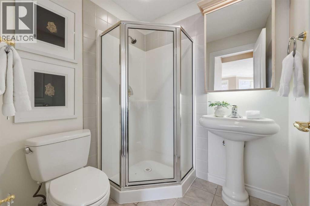 Single Family House for Sale in    Avenue SW Erlton Calgary 