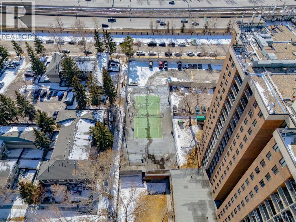 Single Family House for Sale in   Dalton Drive NW Dalhousie Calgary 