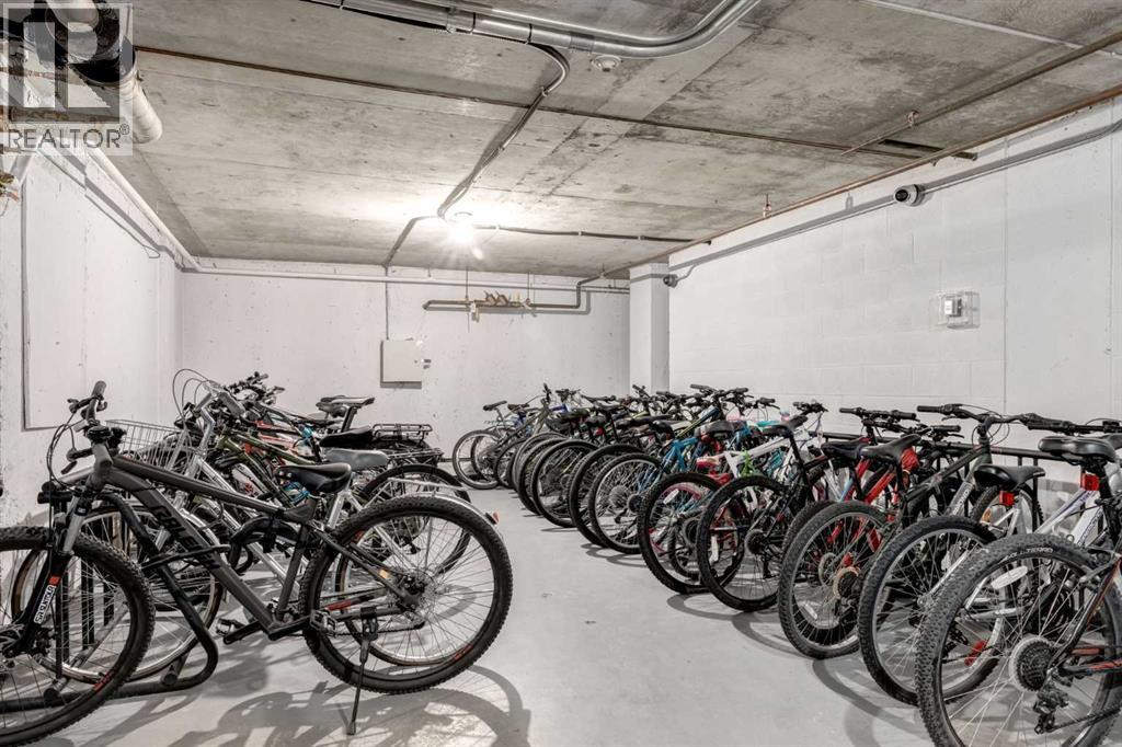 Single Family House for Sale in   Dalton Drive NW Dalhousie Calgary 