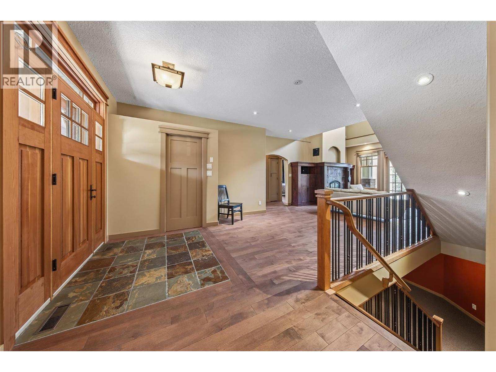 6880 Columbia Ridge Drive, Fairmont Hot Springs