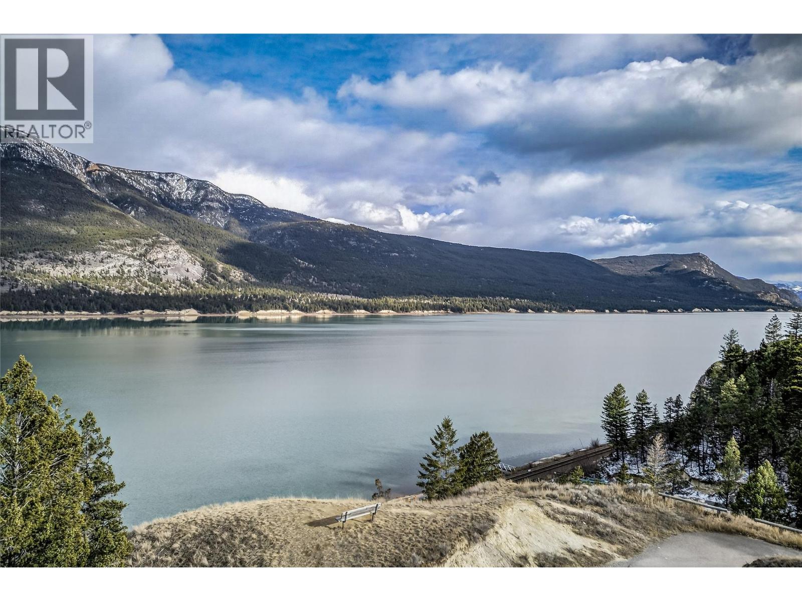 6880 Columbia Ridge Drive, Fairmont Hot Springs