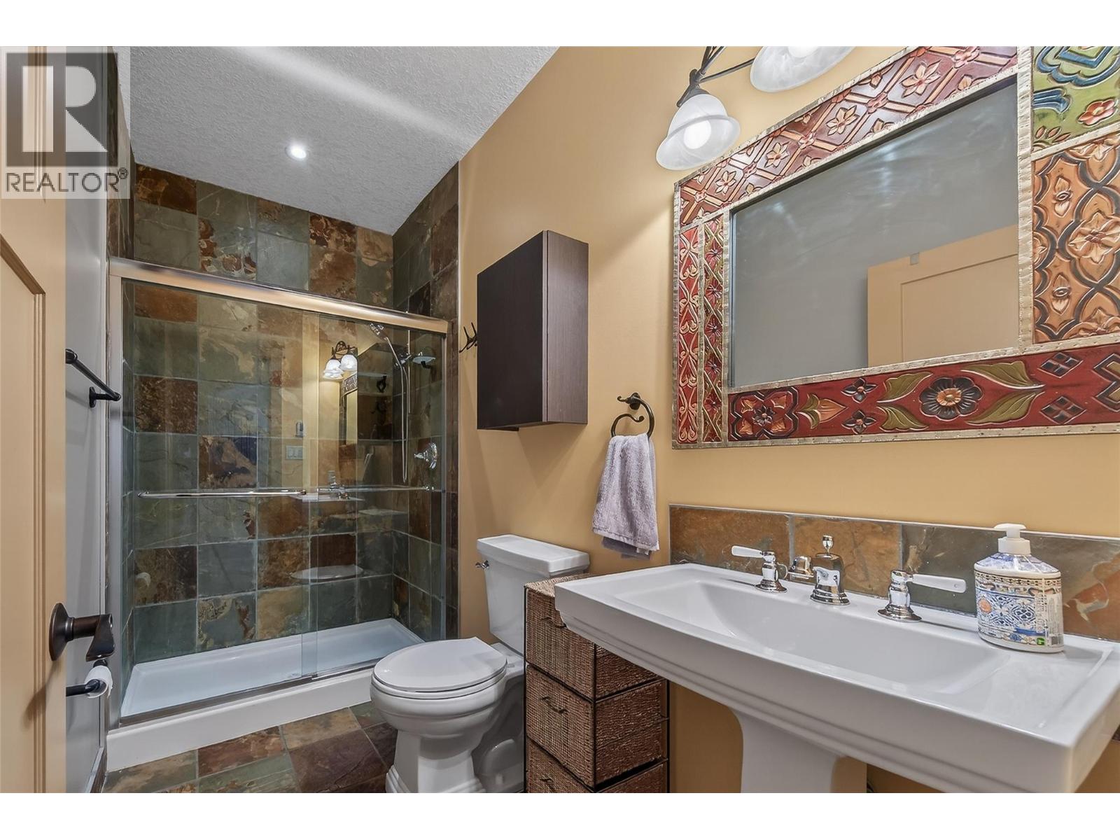 6880 Columbia Ridge Drive, Fairmont Hot Springs