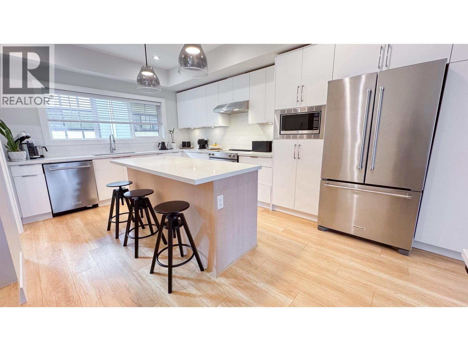 203 80 ELGIN STREET, Port Moody