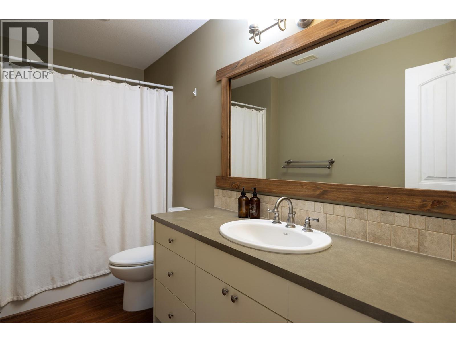 2049 Skyview Crescent, Lumby