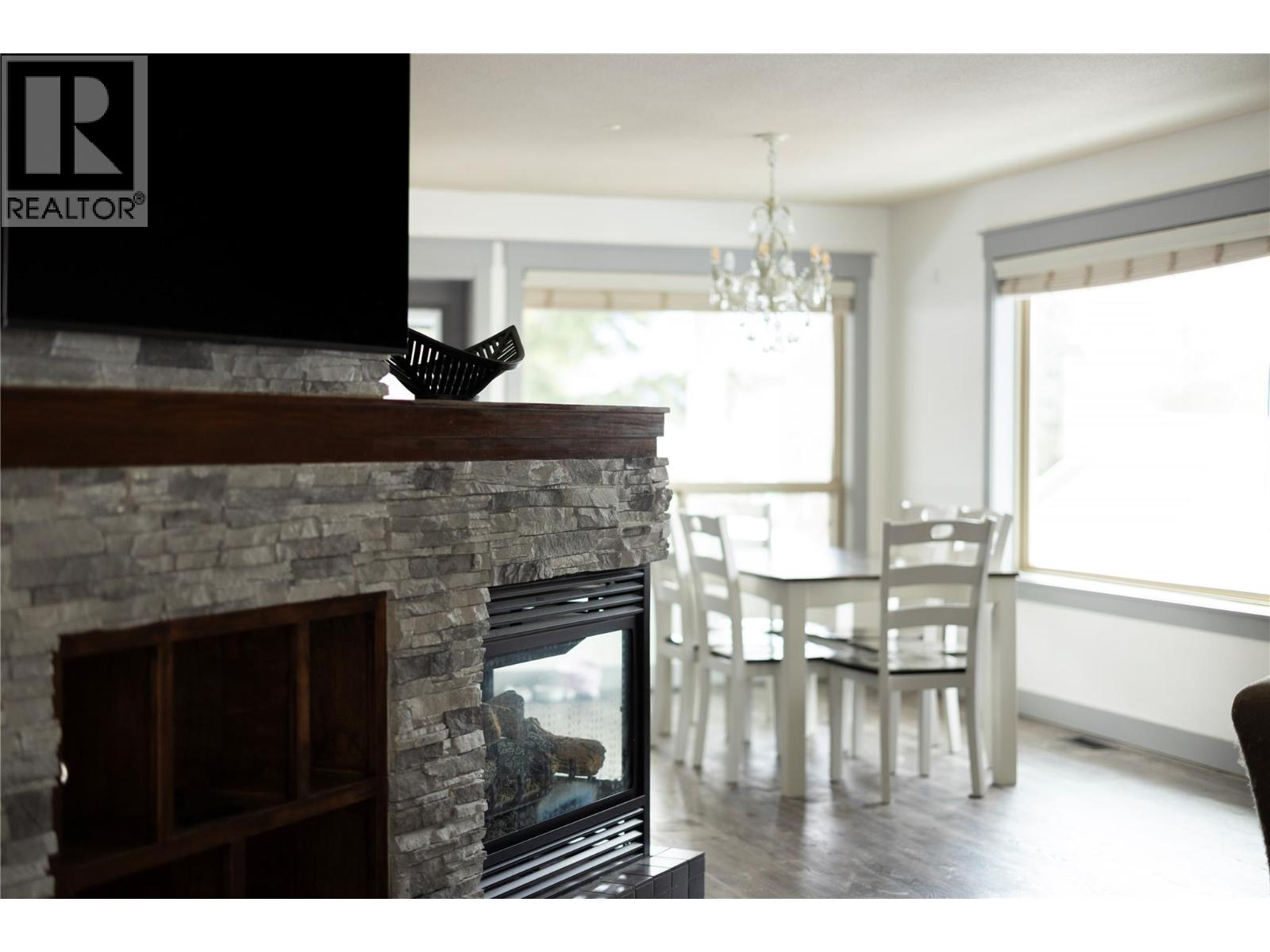 2049 Skyview Crescent, Lumby