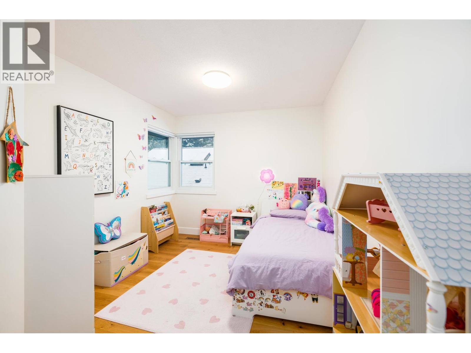 3985 FRAMES PLACE, North Vancouver