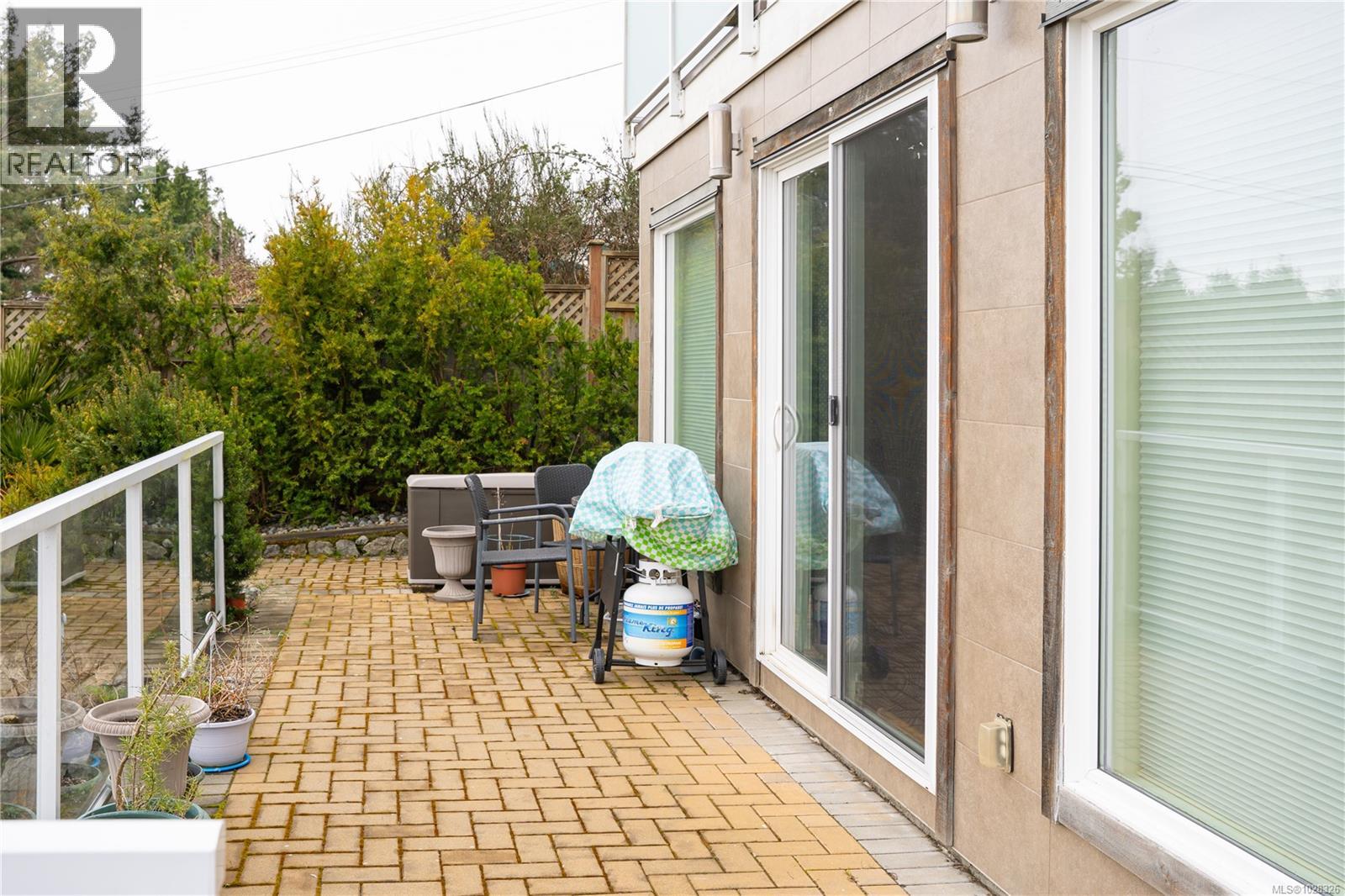 6496 Lanark Rd, Sooke