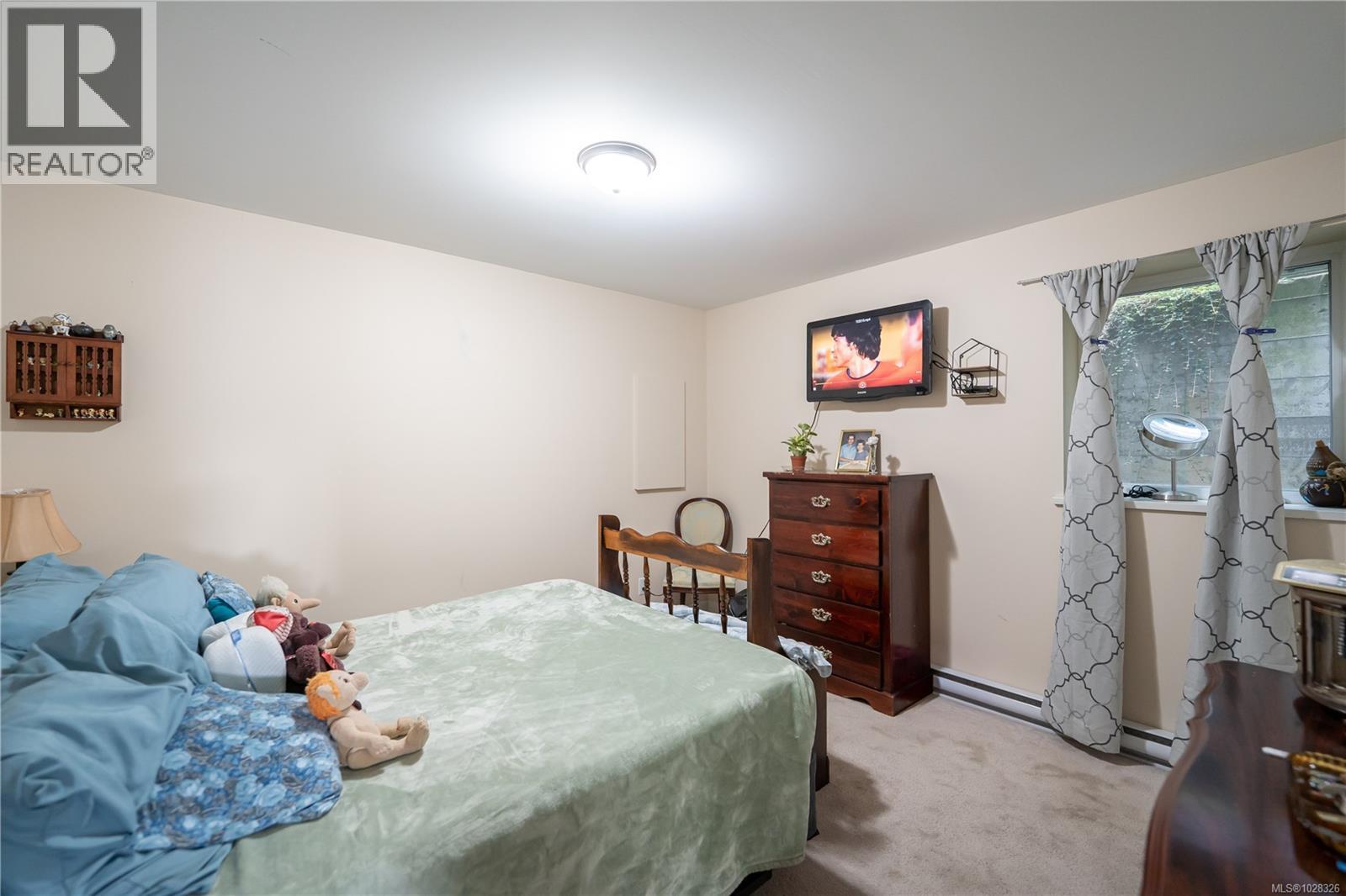 6496 Lanark Rd - 22