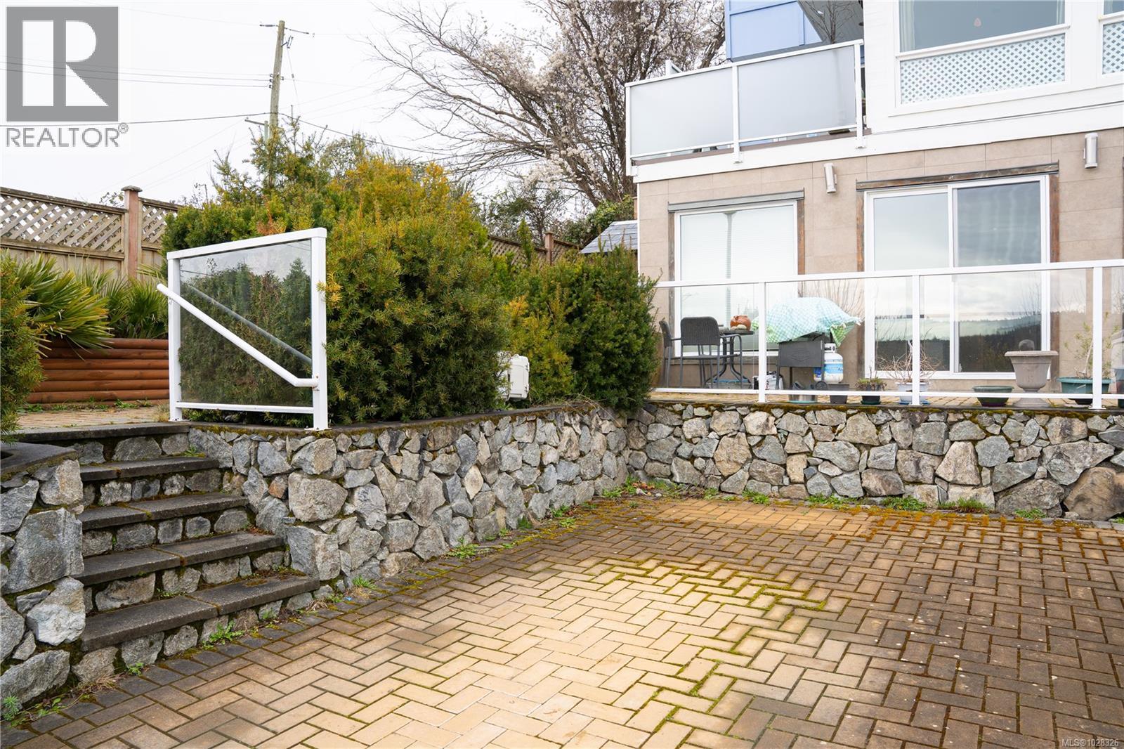 6496 Lanark Rd - 2