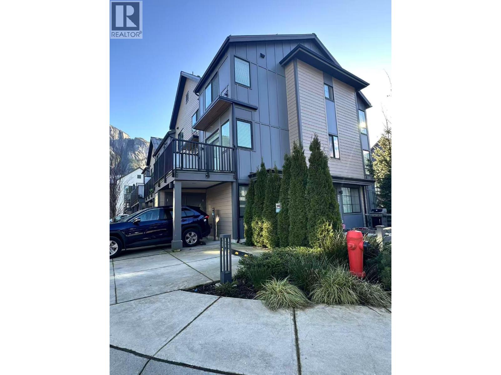 38015 FAIRWATER PLACE, Squamish
