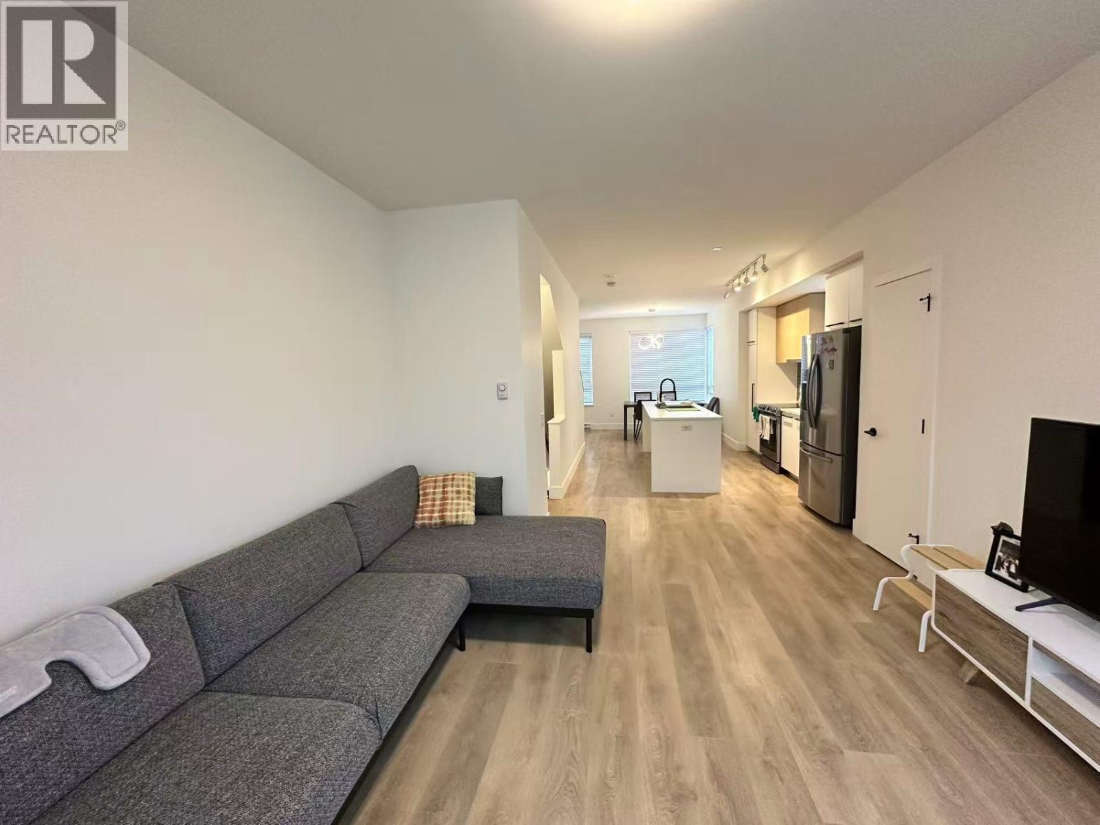 38015 FAIRWATER PLACE, Squamish