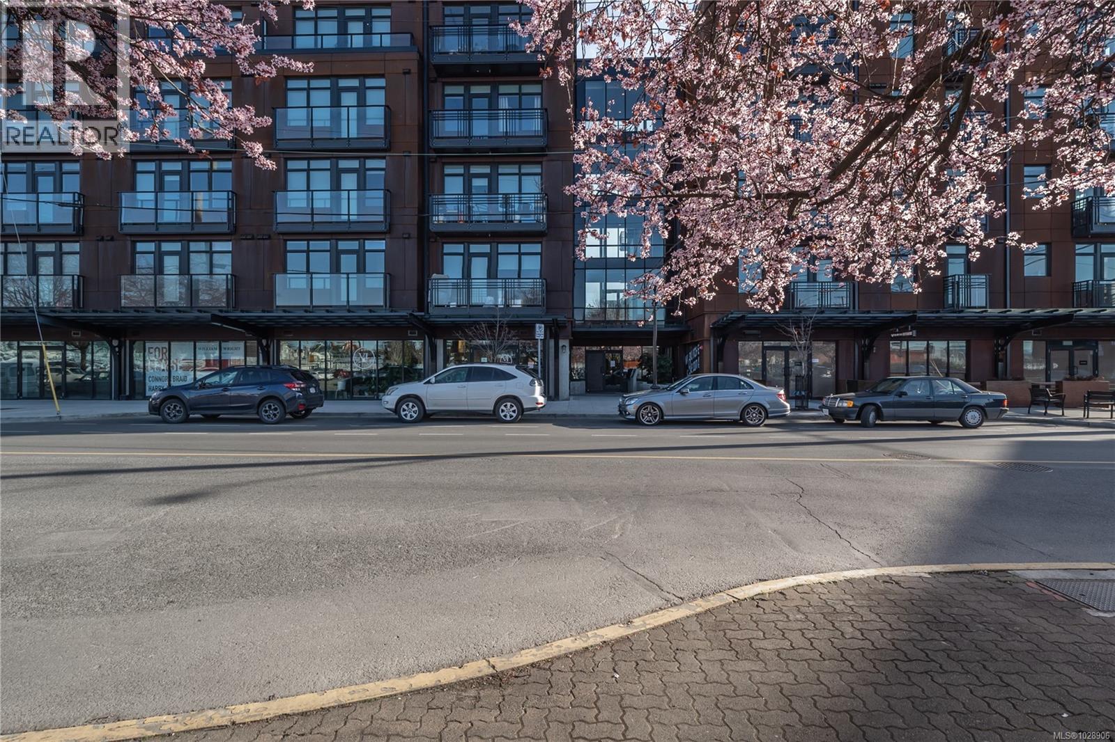 321 515 Chatham St, Victoria