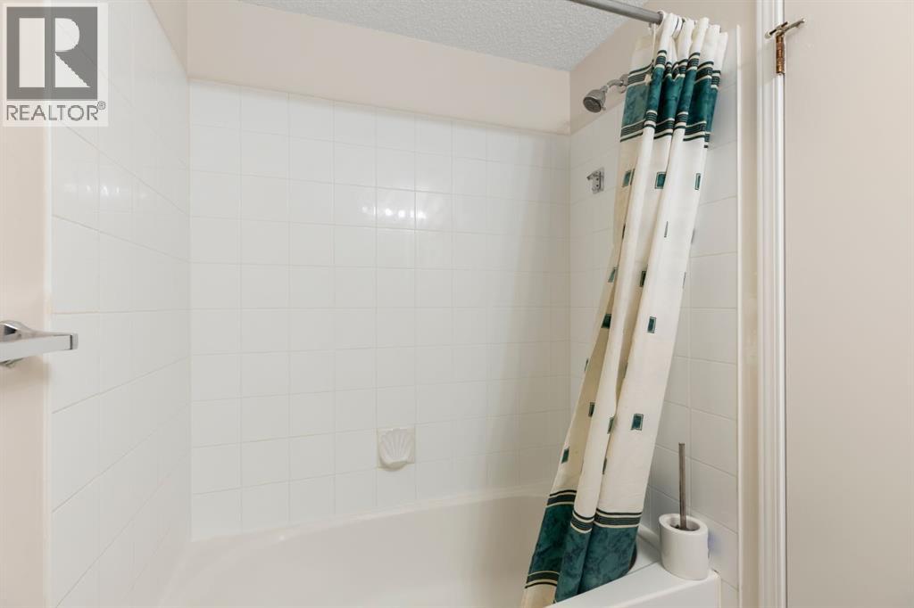 Single Family House Loft for Sale in    Street SE Applewood Park Calgary 