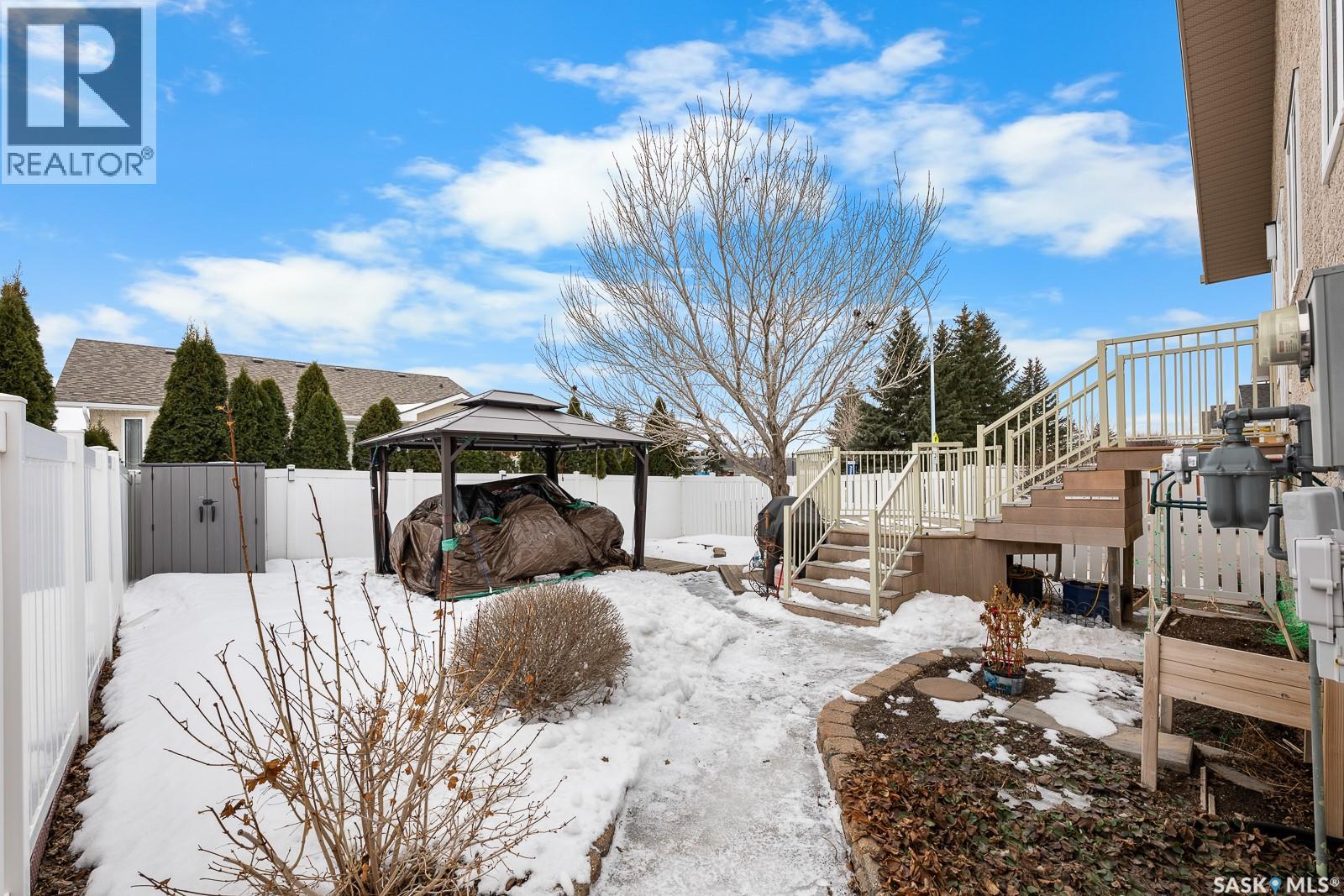 Single Family House Bi-level for Sale in  St James ROAD Regina 