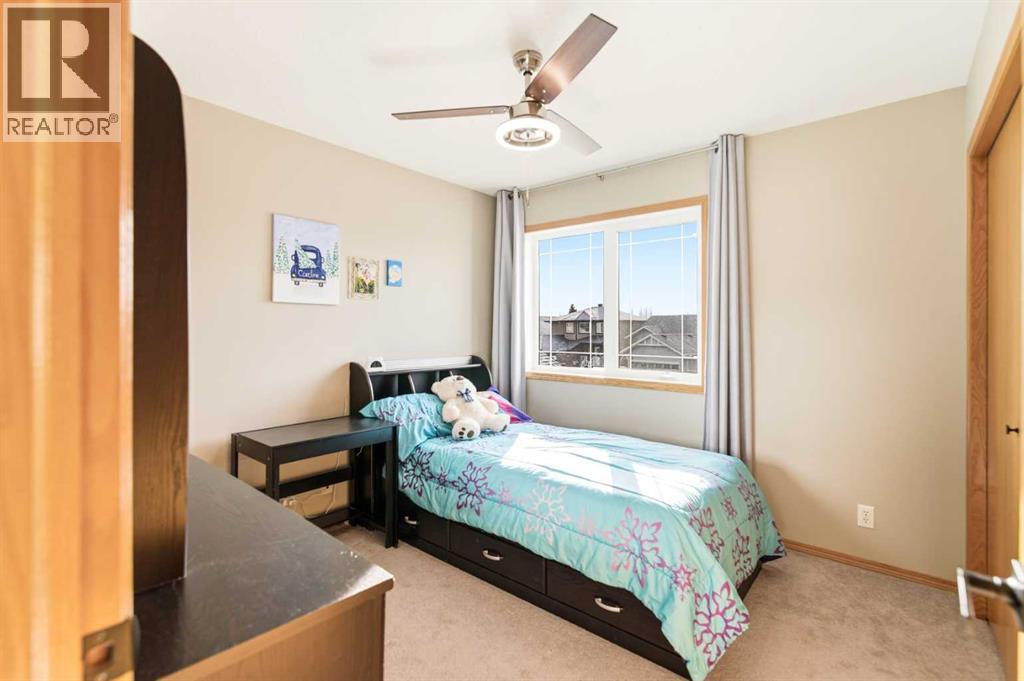 
          71 Kind Close
            <br/>
            <span>Red Deer</span>
            , 
            <span>AB</span>
             <span>T4P0A6</span>
         - Photo 43