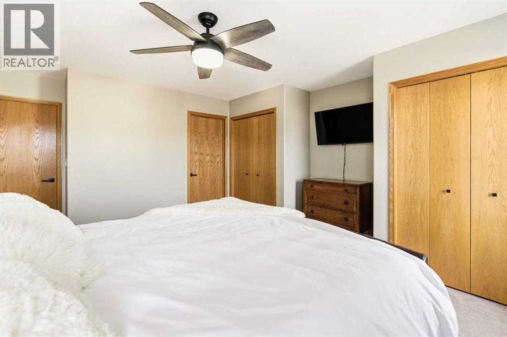 
          71 Kind Close
            <br/>
            <span>Red Deer</span>
            , 
            <span>AB</span>
             <span>T4P0A6</span>
         - Photo 10