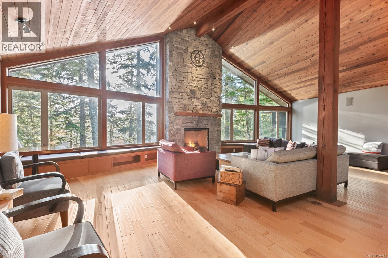 330 Reef point Rd, Ucluelet