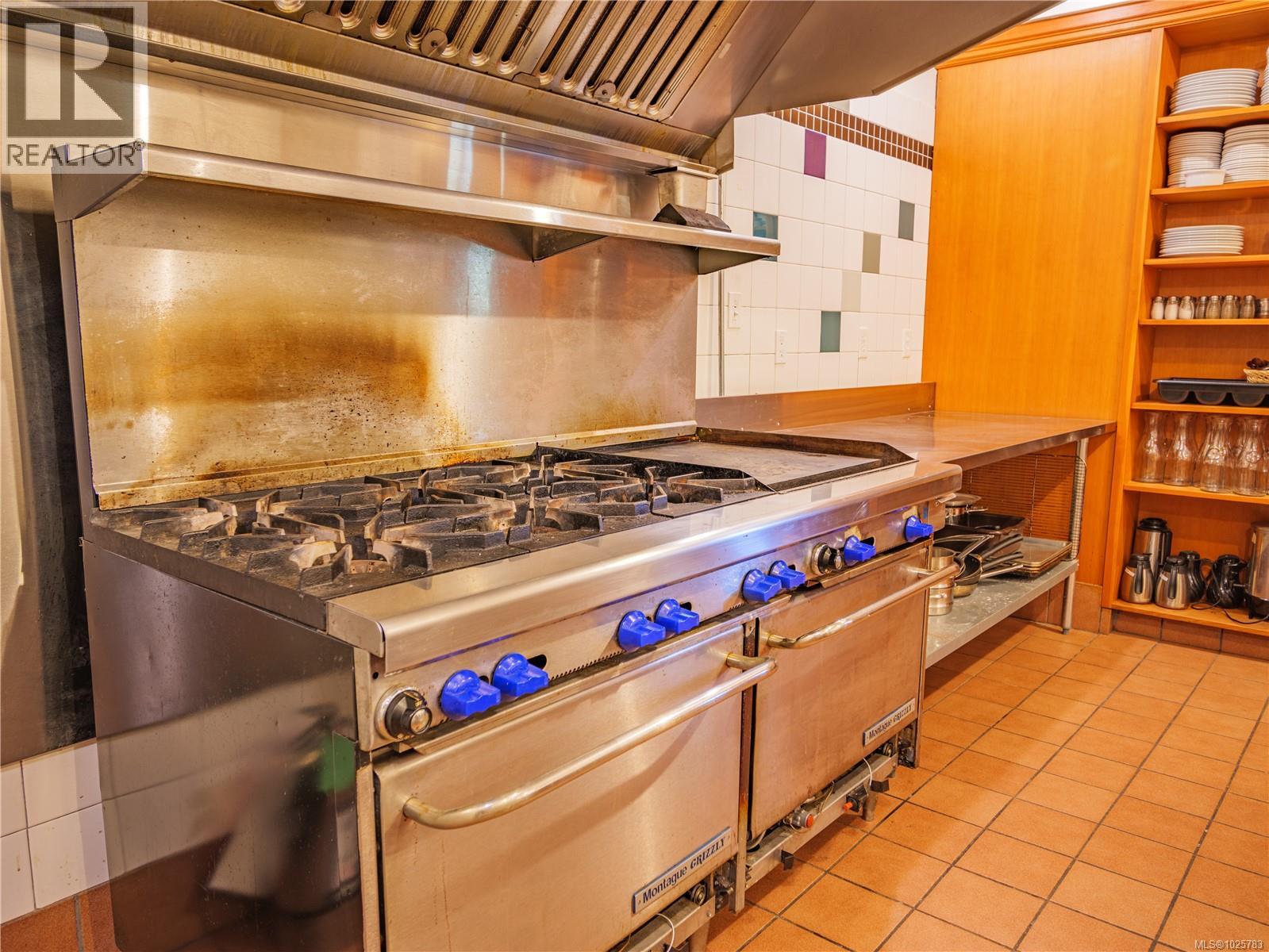 330 Reef point Rd, Ucluelet