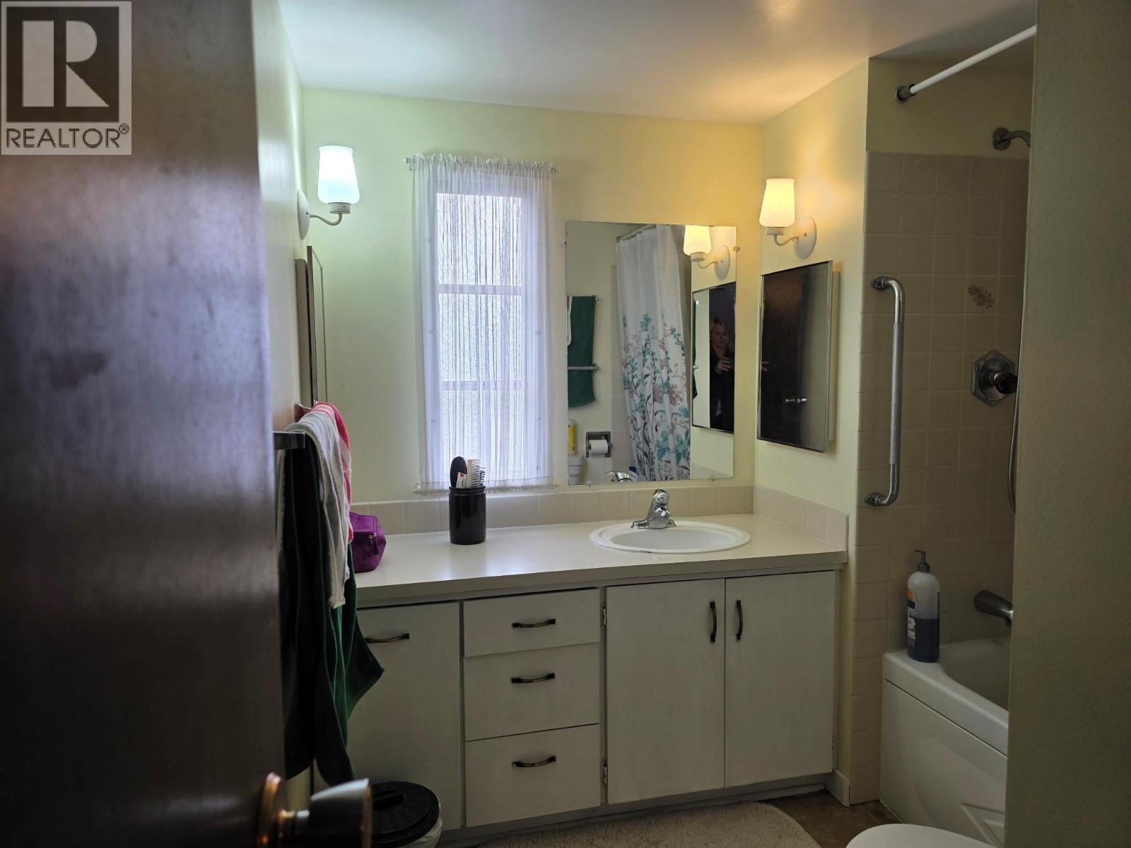 675 JASPER Avenue, Grand Forks