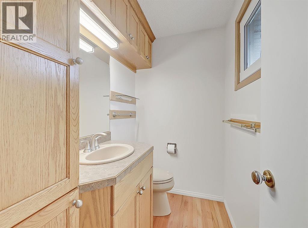 Single Family House Bungalow for Sale in  Granlea Place SW Glendale Calgary 