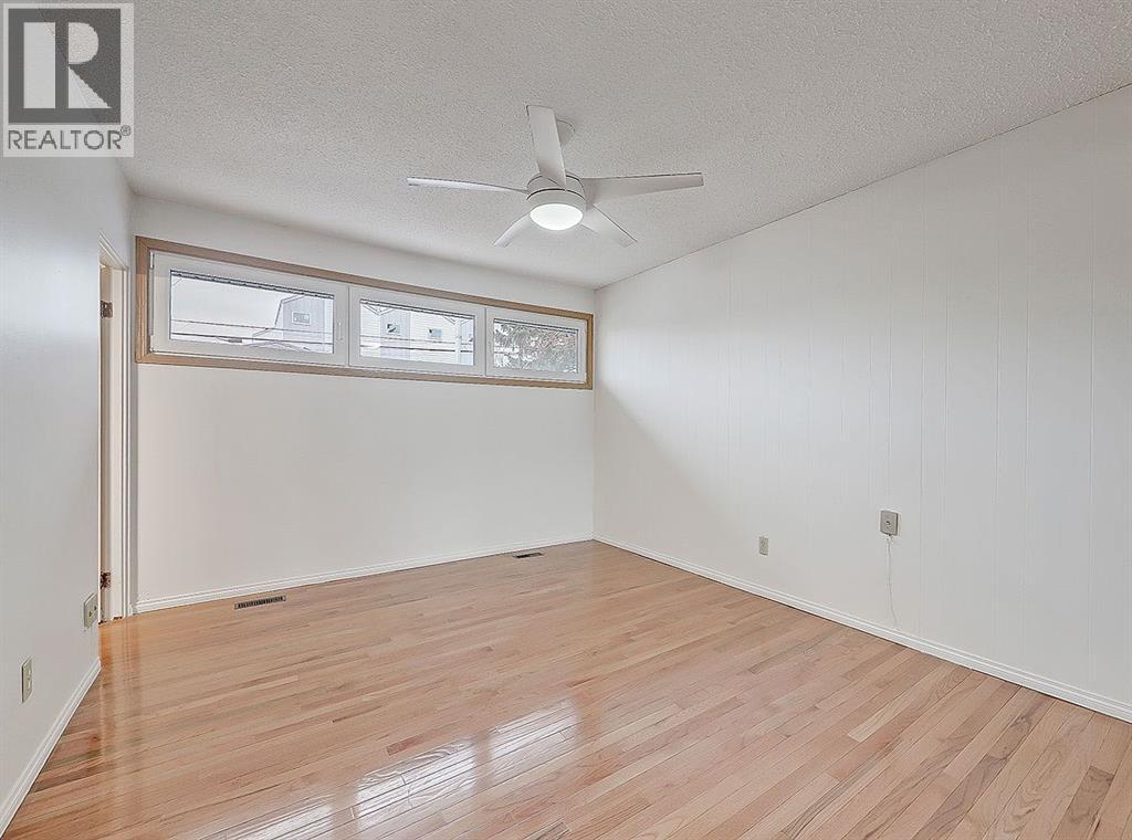 Single Family House Bungalow for Sale in  Granlea Place SW Glendale Calgary 