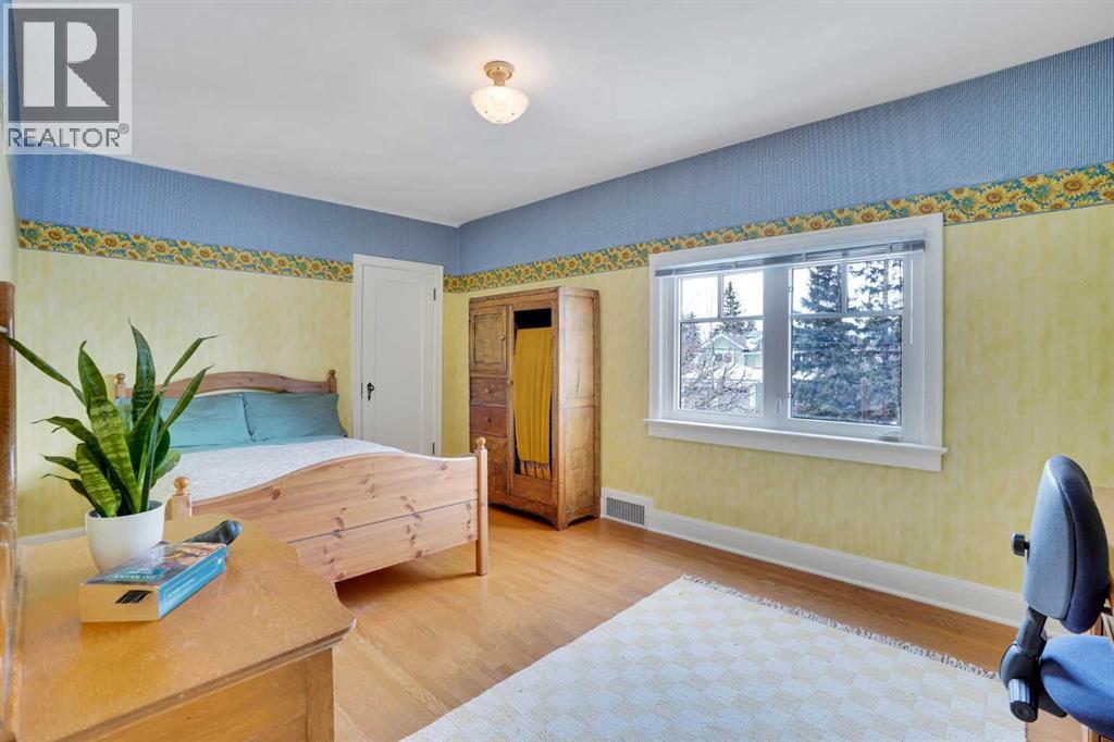 408 11 Avenue NW, Calgary, Alberta