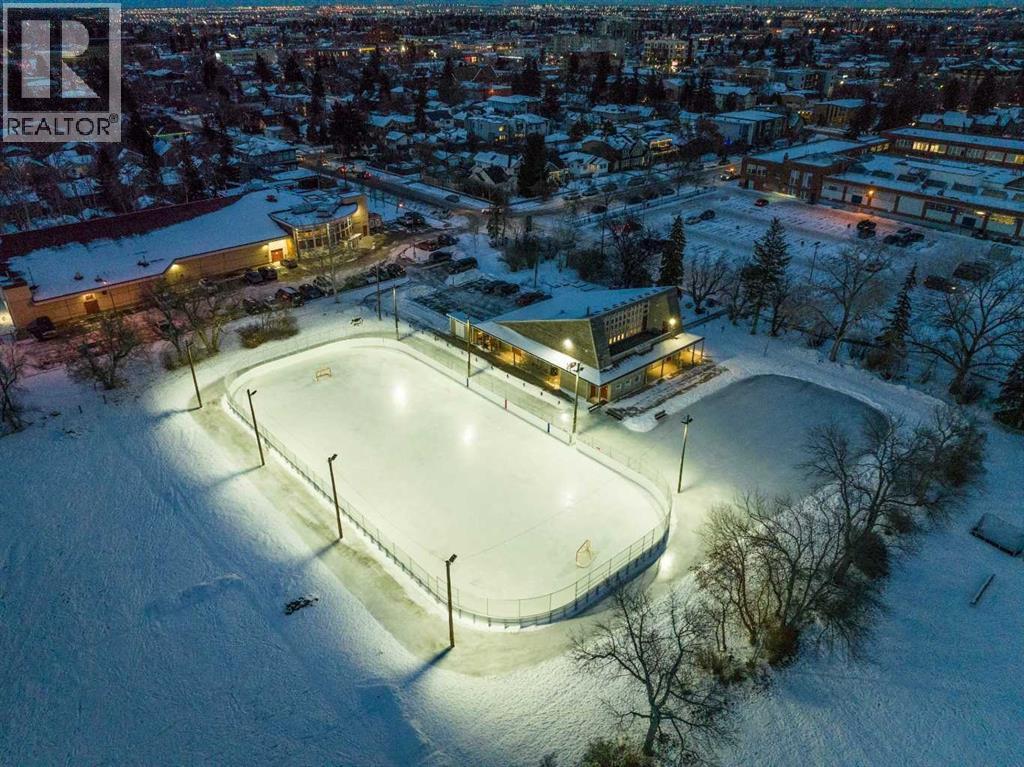 Single Family House for Sale in   Avenue NW Crescent Heights Calgary 