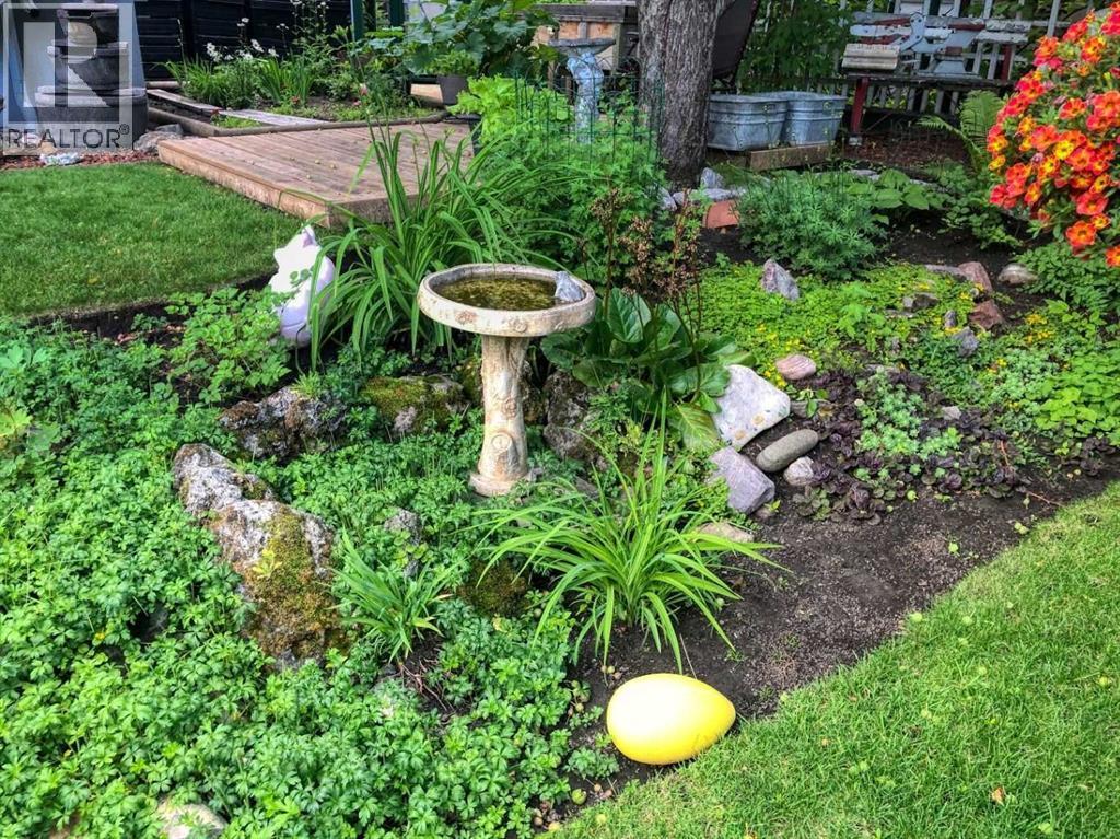 Single Family House for Sale in   Avenue NW Crescent Heights Calgary 