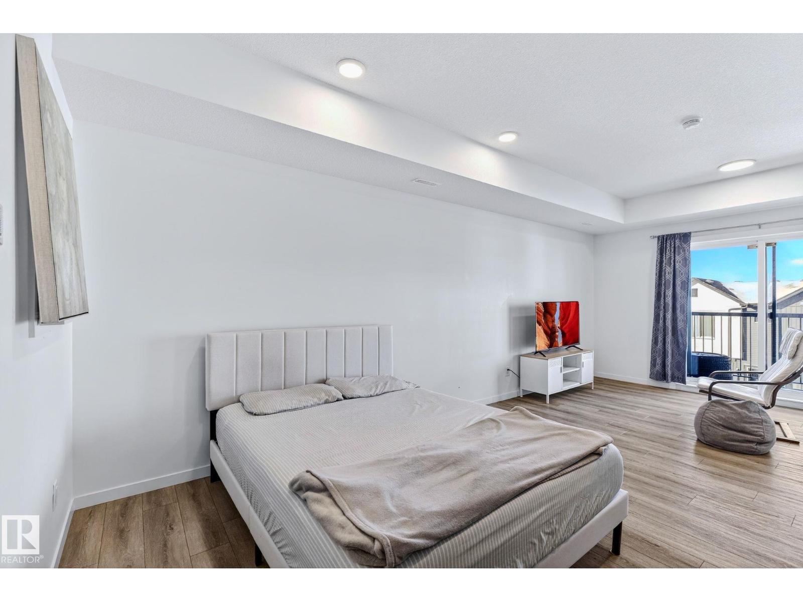 #301 864 SECORD BV NW - 6