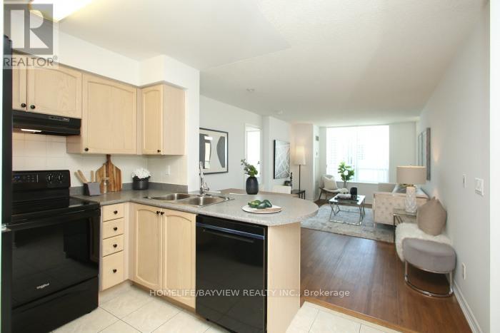 #PH12 23 ONEIDA CRESCENT - 11