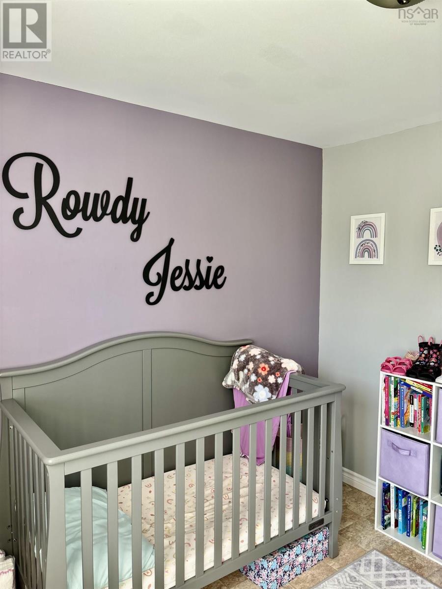 Property 15 of 33 of 124 Liberty Lane