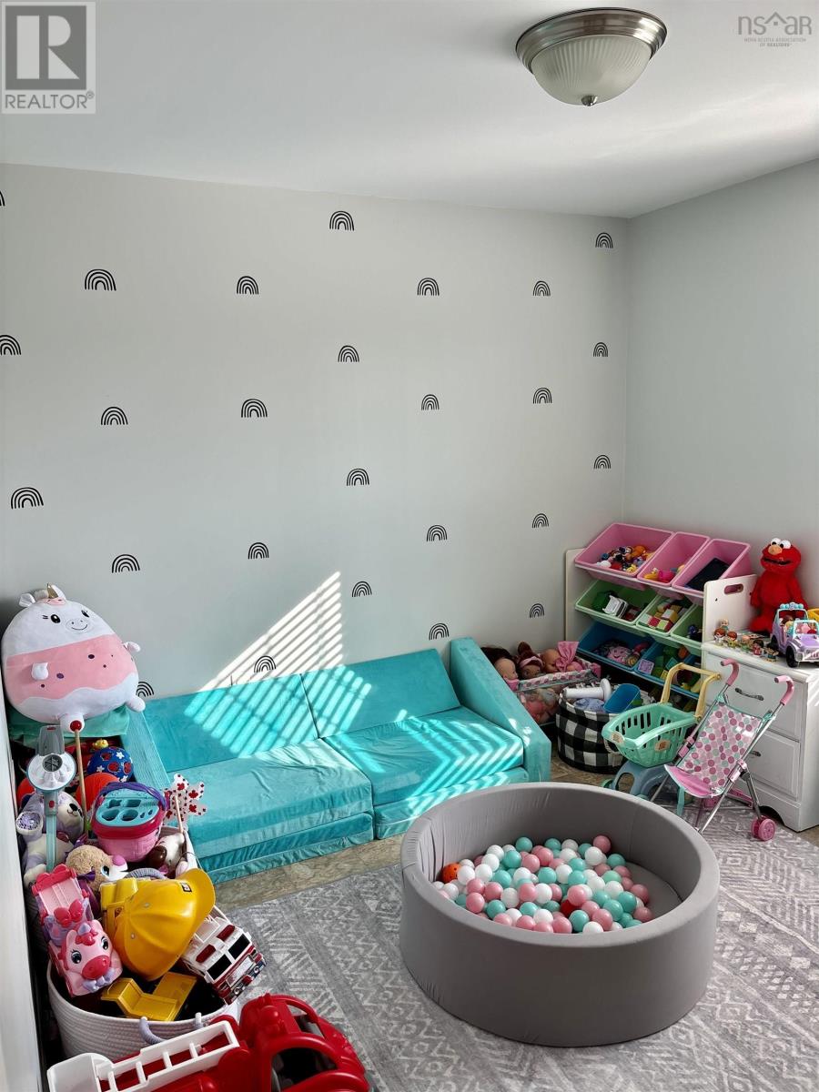 Property 16 of 33 of 124 Liberty Lane