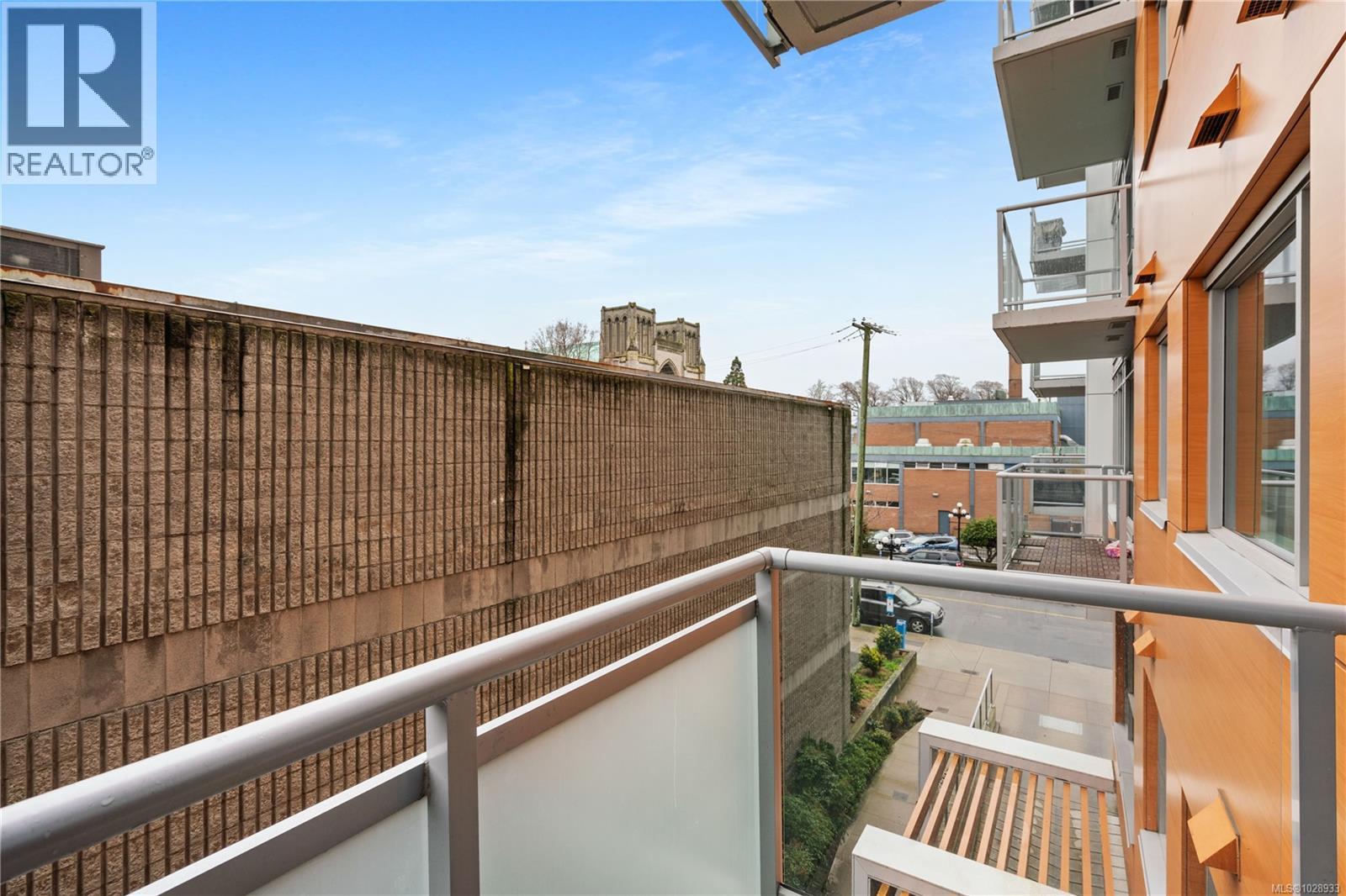 305 838 Broughton St, Victoria