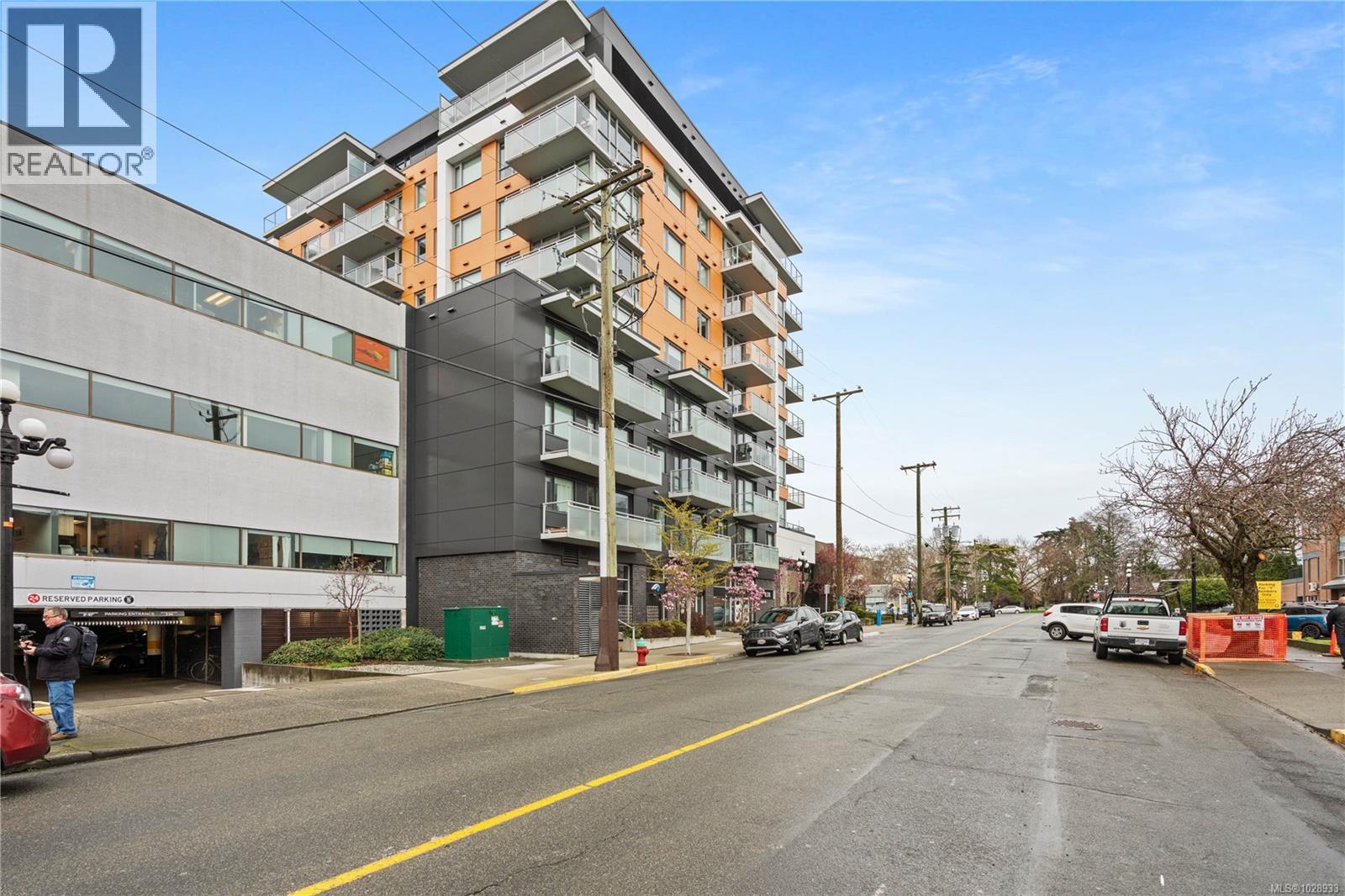 305 838 Broughton St, Victoria