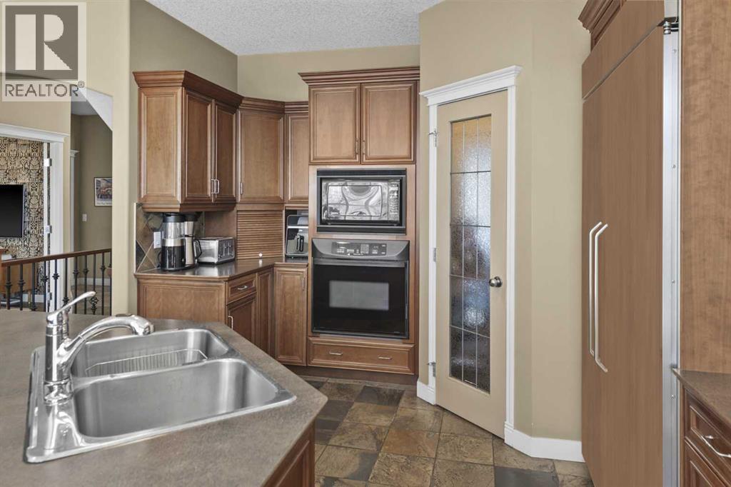 Single Family House for Sale in  Tuscany Ridge Park NW Tuscany Calgary 
