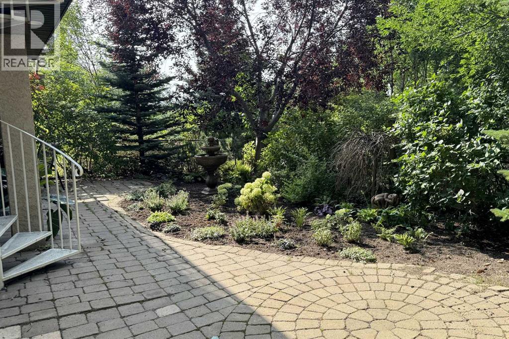 Single Family House for Sale in  Tuscany Ridge Park NW Tuscany Calgary 