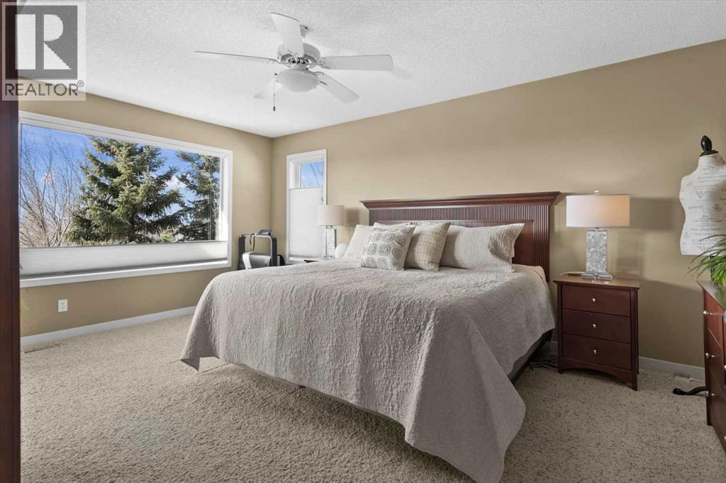 Single Family House for Sale in  Tuscany Ridge Park NW Tuscany Calgary 