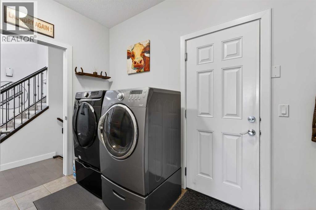 27 Sunset Court, Cochrane