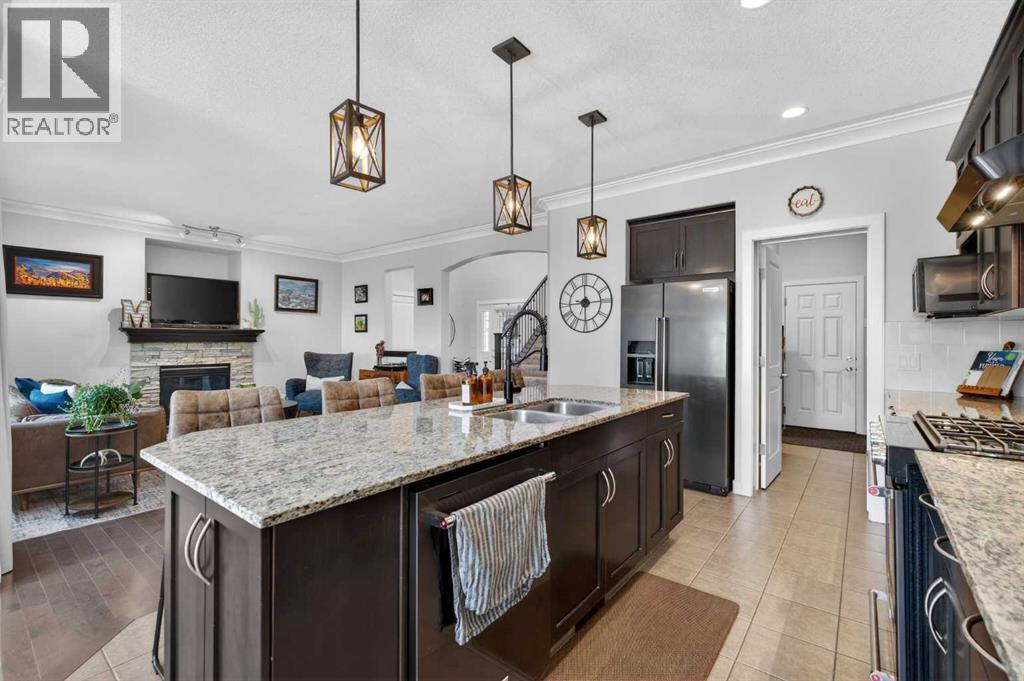 27 Sunset Court, Cochrane