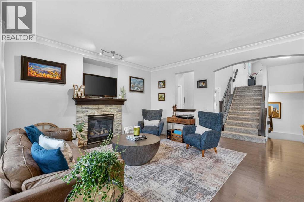 27 Sunset Court, Cochrane