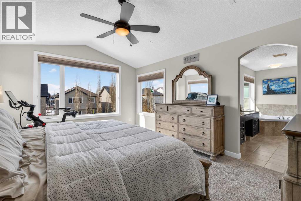 27 Sunset Court, Cochrane