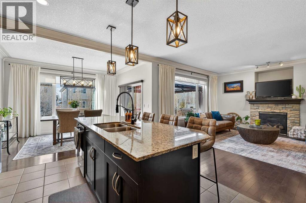 27 Sunset Court, Cochrane